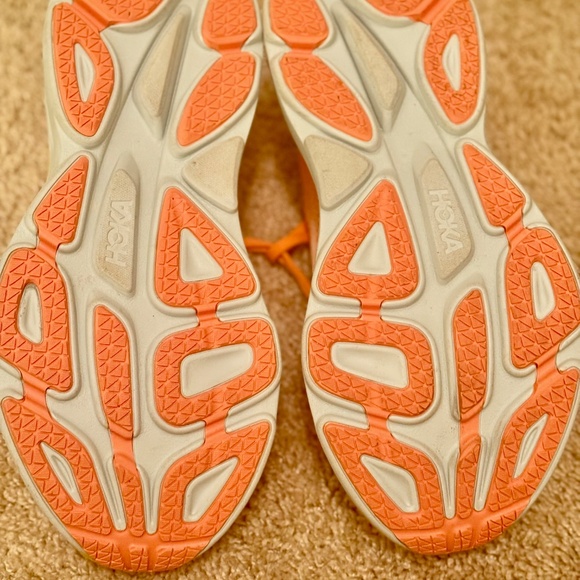 Hoka Bondi 8 women’s size 11B **Worn 1x** - Picture 3 of 8